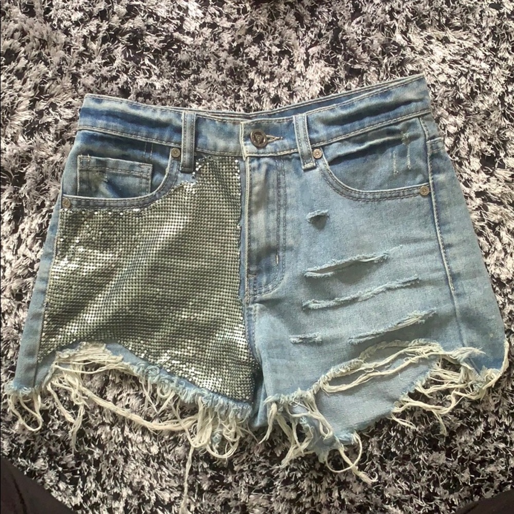 UNIF shorts size 25